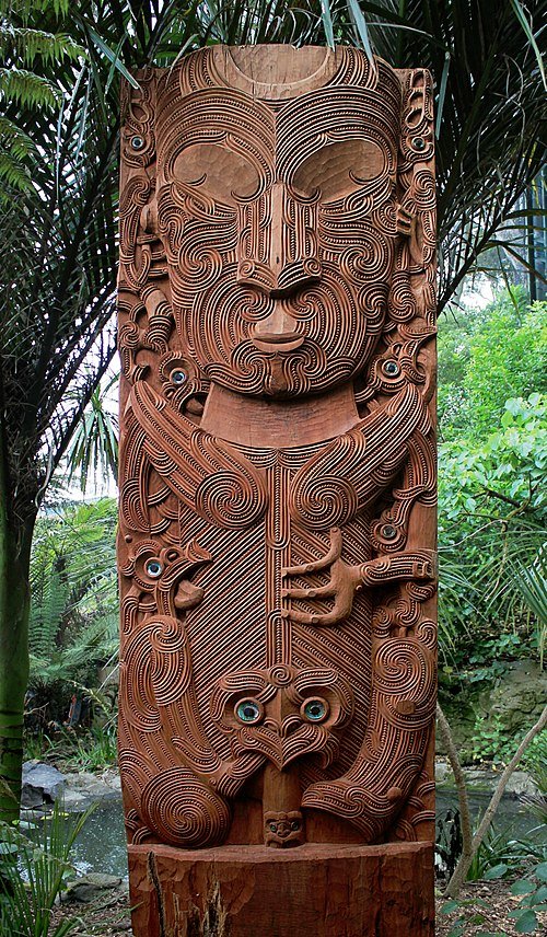 500px-Carving_of_Tane_nui_a_Rangi,_at_Auckland_Zoo